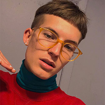 Gus Dapperton