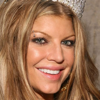 Fergie Album and Singles Chart History | Music Charts Archive